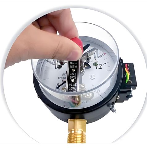 解析工业液压场景痛点，高精度耐震不锈钢压力表​的适配优势